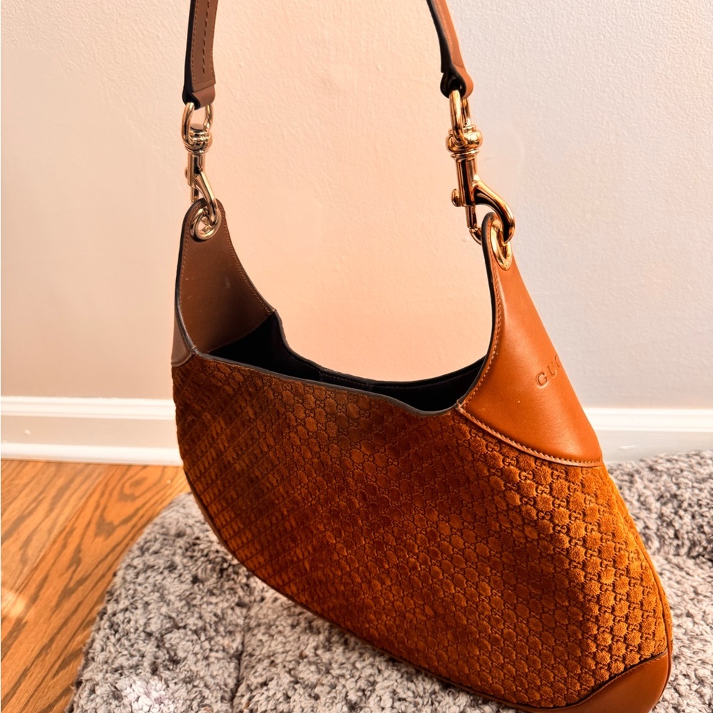 Gucci B Medium Brown suede Women's shoulder bag - Picture 3 of 13